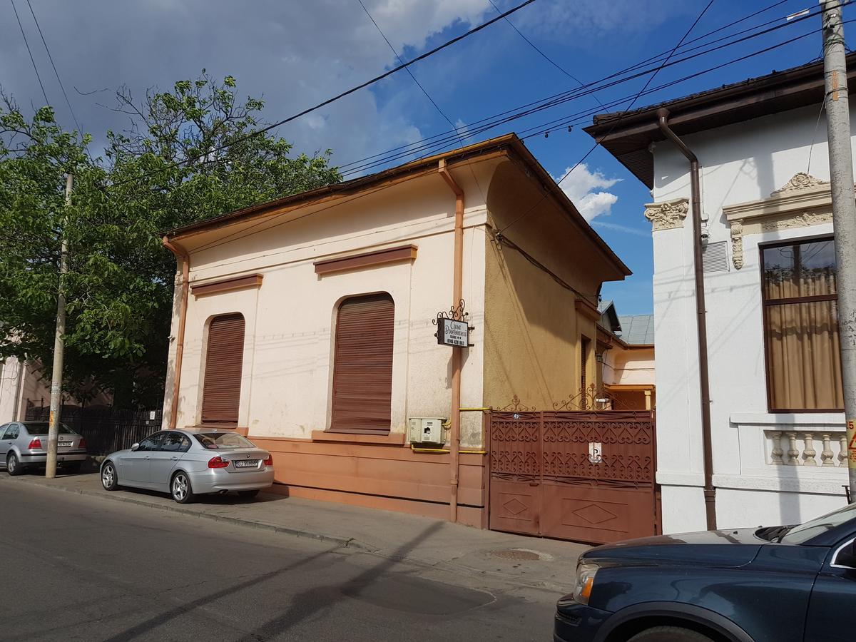 Hostel Casa Boiereasca Craiova Exteriér fotografie